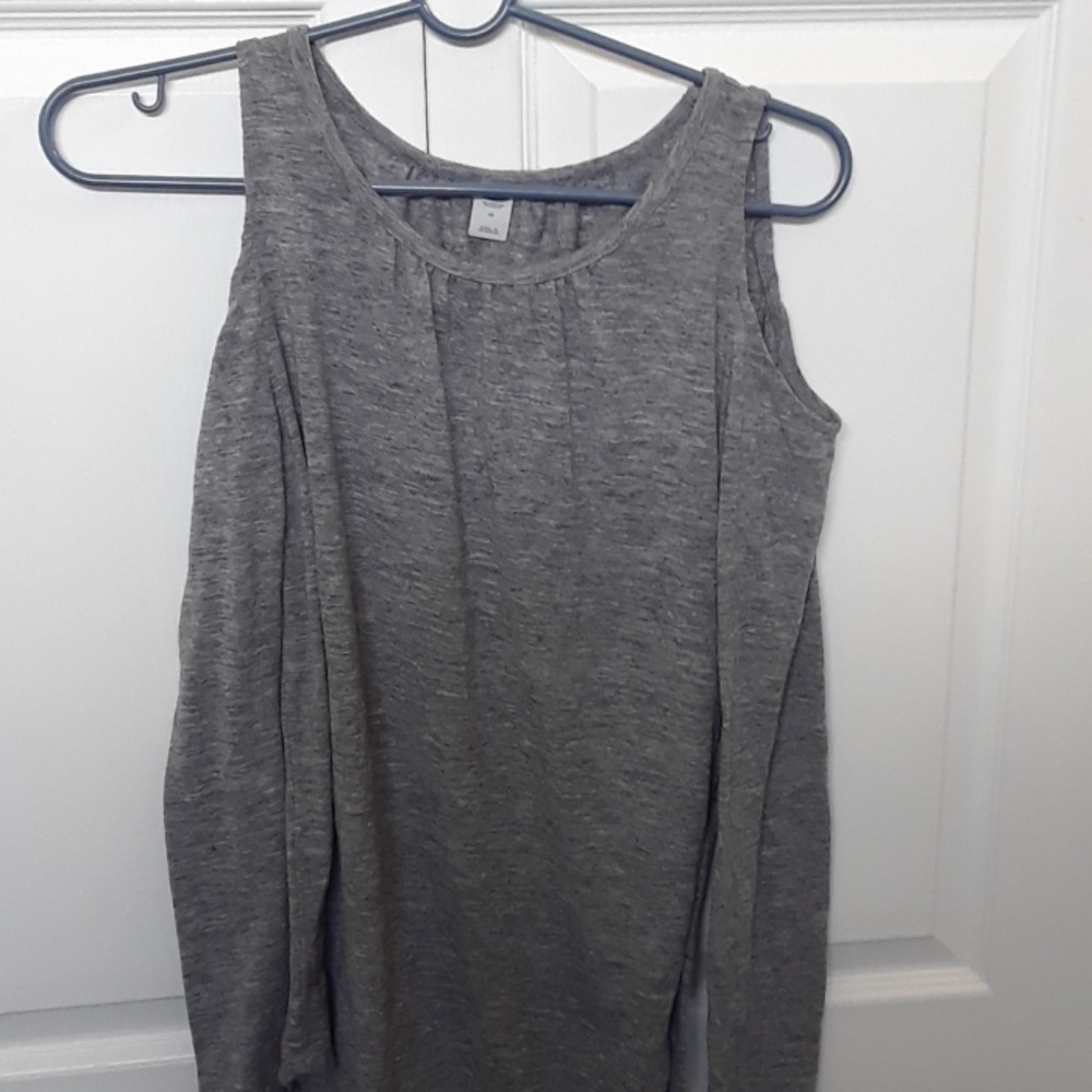 old navy shirt